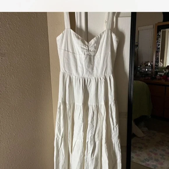 Meshki Adriana Linen Midi Dress - Picture 2 of 3